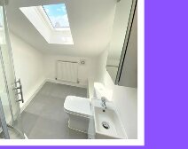 An en-suite bathroom